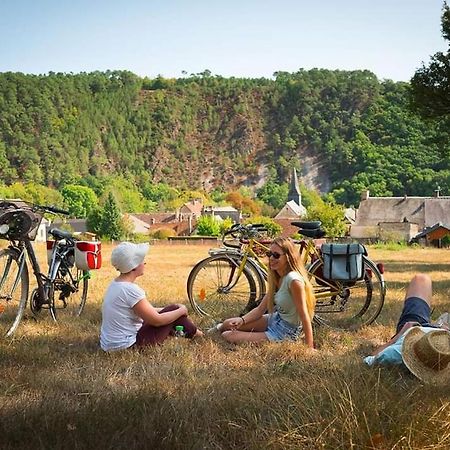 Le Bon Laboureur Otel Saint-Léonard-des-Bois Dış mekan fotoğraf