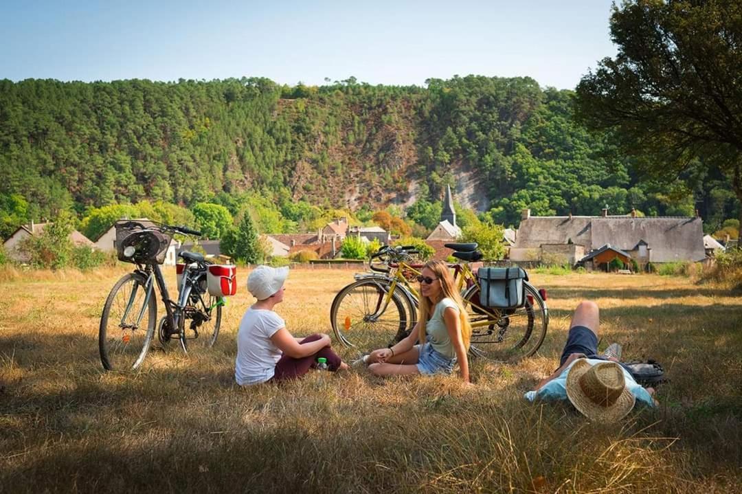 Le Bon Laboureur Otel Saint-Léonard-des-Bois Dış mekan fotoğraf